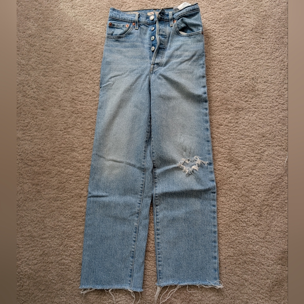 Levi's Ribcage Straight - Picture 2 of 10